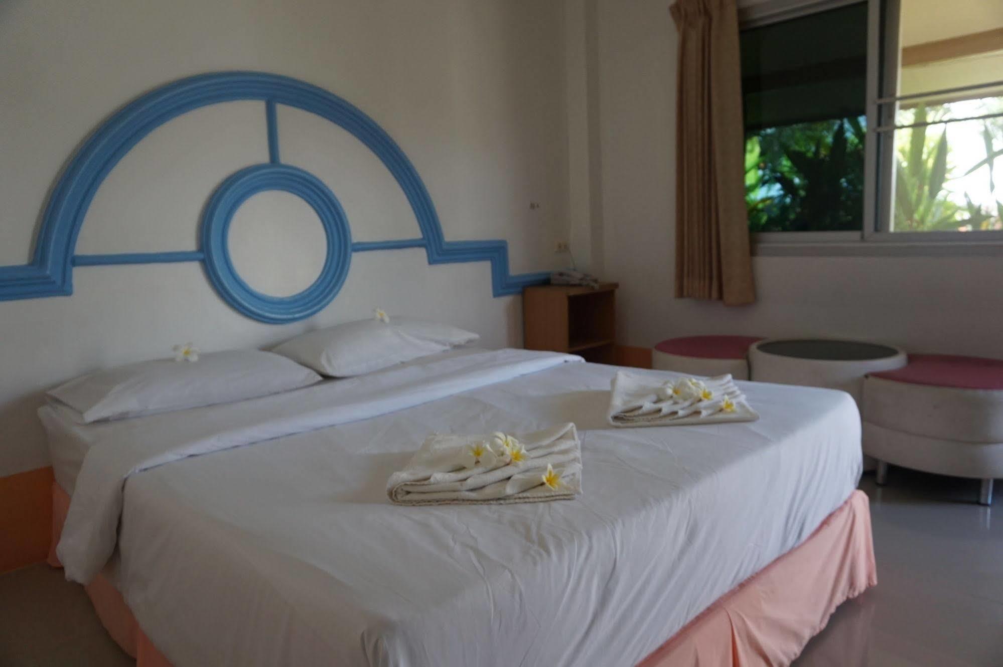 Ratchapreuk Resort Kalasin Exterior foto